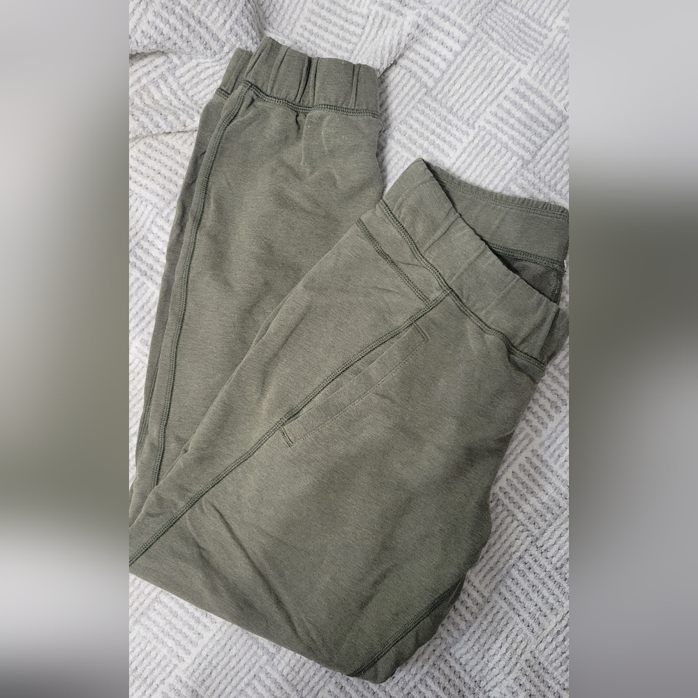 Lululemon Green Joggers